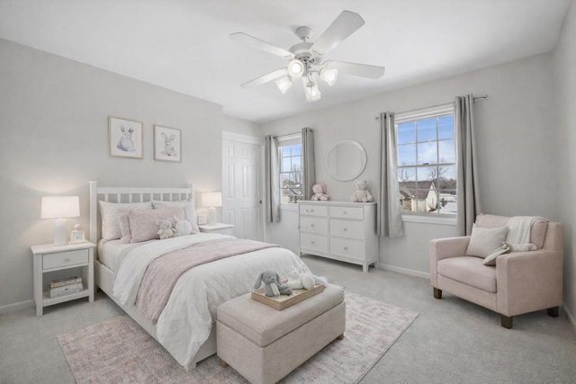 227 Shore CIRCLE, Oconomowoc, WI 53066