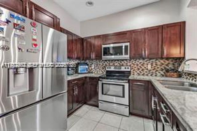 2417 SW 99th Way 2417, Miramar, FL 33025