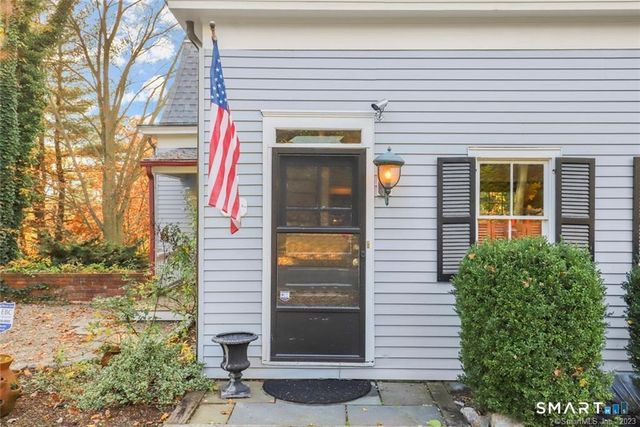 47 Hollow Tree Ridge Road 47, Darien, CT 06820