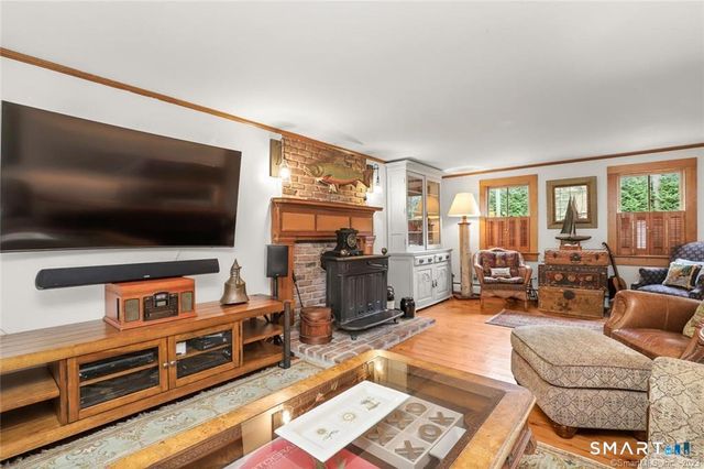 47 Hollow Tree Ridge Road 47, Darien, CT 06820