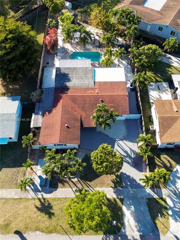 19600 Gulfstream Rd, Cutler Bay, FL 33157