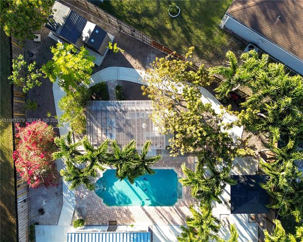 19600 Gulfstream Rd, Cutler Bay, FL 33157