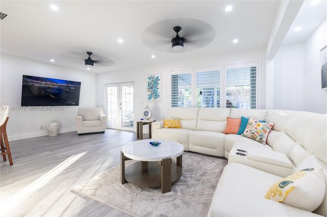 19600 Gulfstream Rd, Cutler Bay, FL 33157