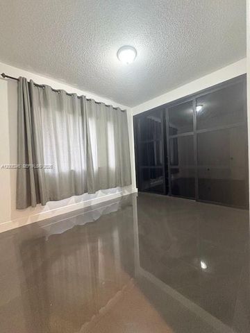 8019 Lake Dr 103, Doral, FL 33166