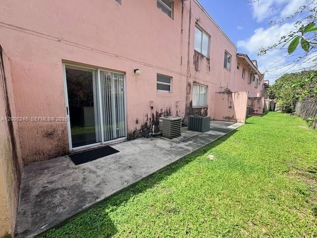 8019 Lake Dr 103, Doral, FL 33166