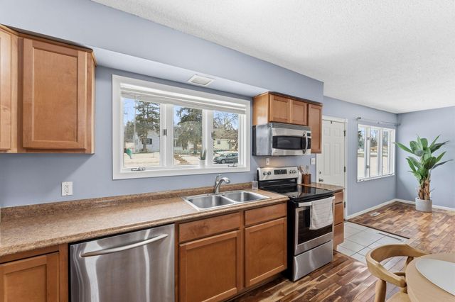 4928 4th Street NE, Columbia Heights, MN 55421