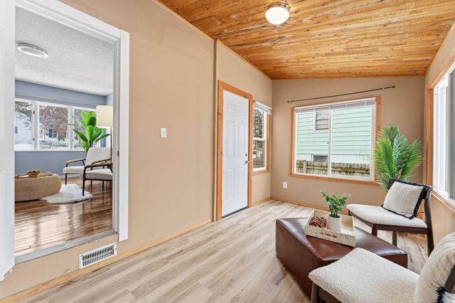 4928 4th Street NE, Columbia Heights, MN 55421