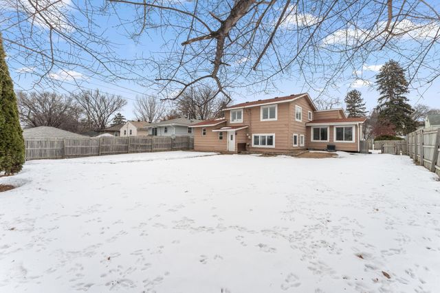 4928 4th Street NE, Columbia Heights, MN 55421