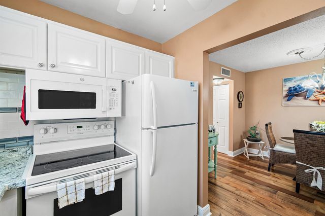 329 Markham O, Deerfield Beach, FL 33442