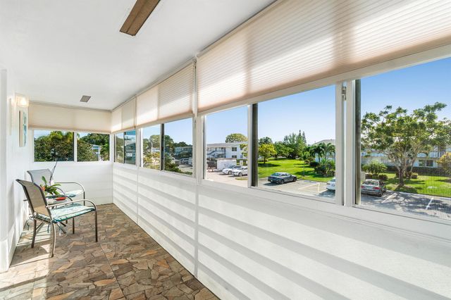 329 Markham O, Deerfield Beach, FL 33442