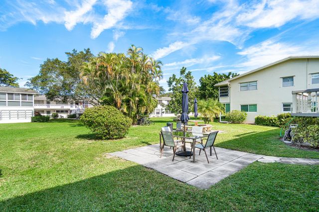 329 Markham O, Deerfield Beach, FL 33442
