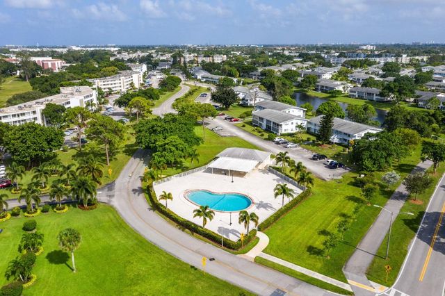 329 Markham O, Deerfield Beach, FL 33442