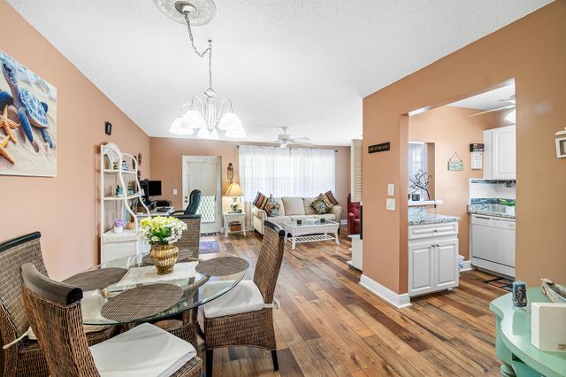 329 Markham O, Deerfield Beach, FL 33442