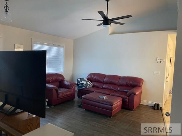 5 N Oak Circle, Rigby, ID 83442