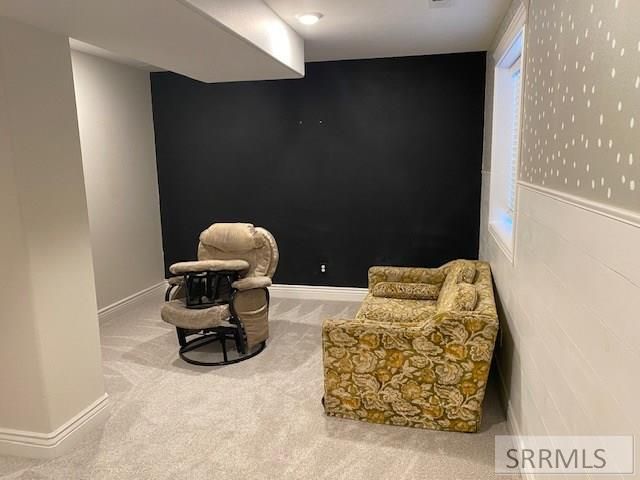 5 N Oak Circle, Rigby, ID 83442