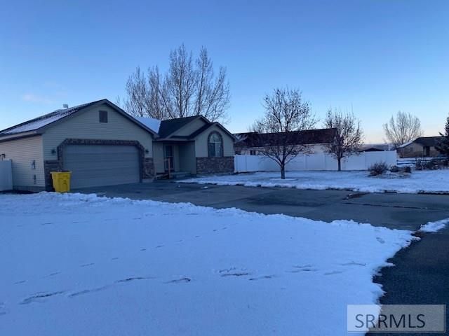 5 N Oak Circle, Rigby, ID 83442