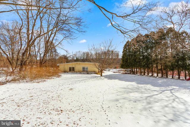 2115 W MAIN ST, Stroudsburg, PA 18360