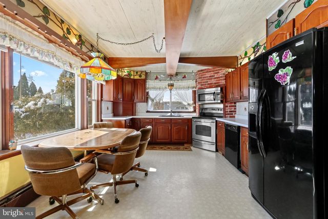 2115 W MAIN ST, Stroudsburg, PA 18360