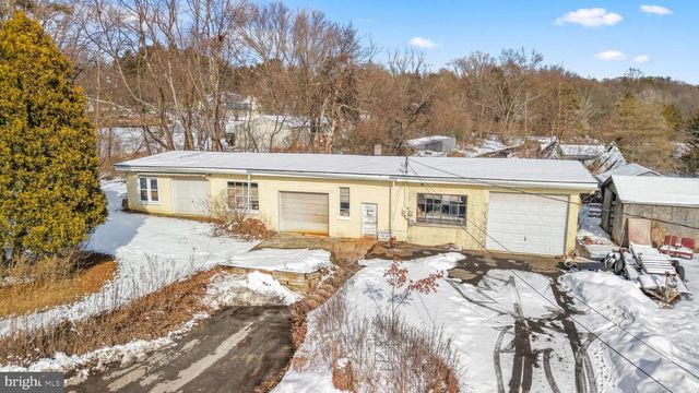 2115 W MAIN ST, Stroudsburg, PA 18360