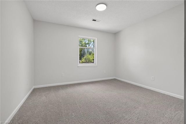 3109 Iris Place, Greensboro, NC 27405