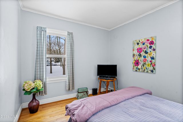 5 Glenbrook Road, Glenville, NY 12302