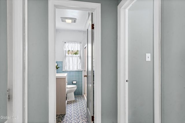 5 Glenbrook Road, Glenville, NY 12302