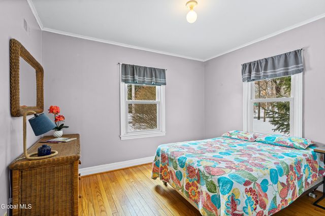 5 Glenbrook Road, Glenville, NY 12302