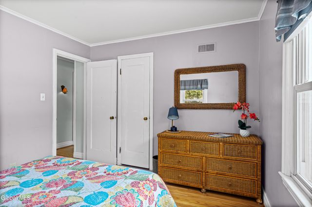 5 Glenbrook Road, Glenville, NY 12302