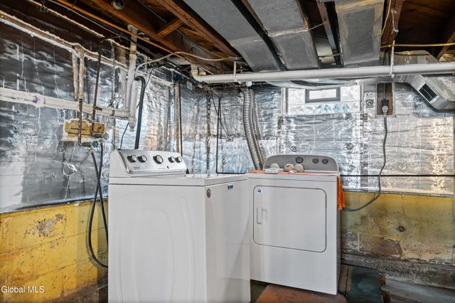 5 Glenbrook Road, Glenville, NY 12302