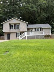 3182 Carmel 30135, Douglasville, GA 30135