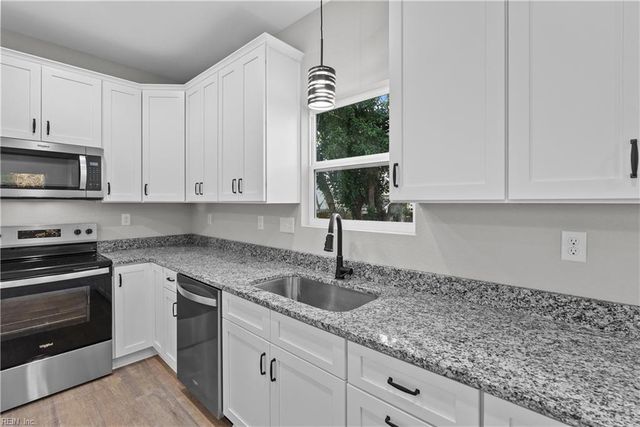 1330 25th ST, Newport News, VA 23607