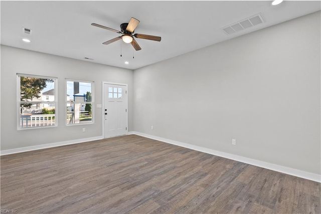 1330 25th ST, Newport News, VA 23607