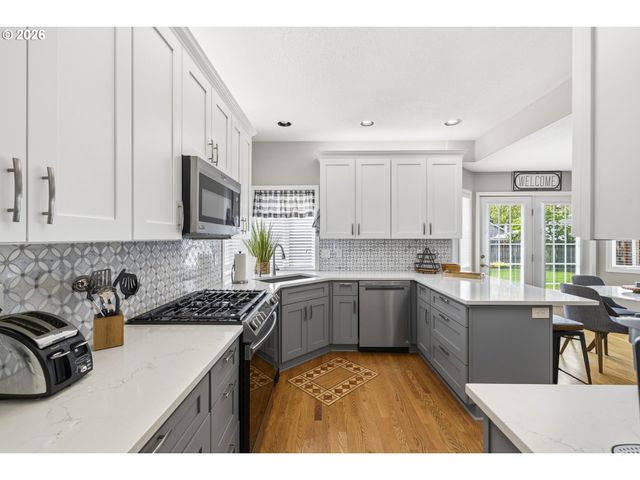 2471 Ne LINDSEY Dr, Hillsboro, OR 97124
