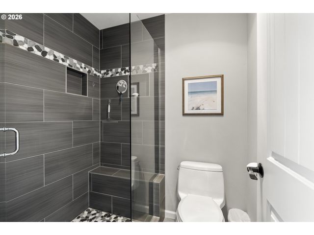 2471 Ne LINDSEY Dr, Hillsboro, OR 97124