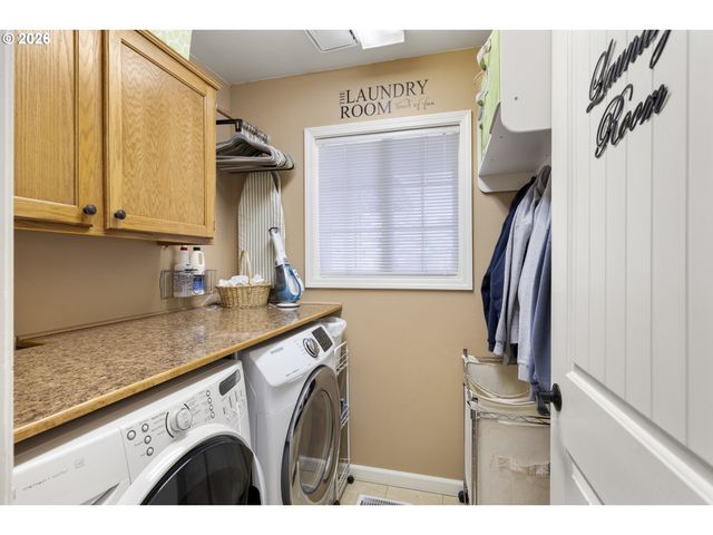 2471 Ne LINDSEY Dr, Hillsboro, OR 97124