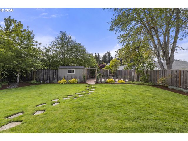 2471 Ne LINDSEY Dr, Hillsboro, OR 97124