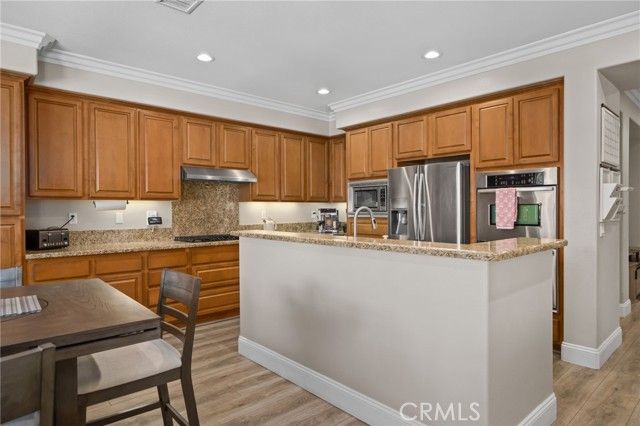 14215 Rolling Stream Place, Eastvale, CA 92880