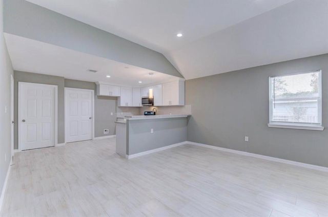 5824 Glen Lee Drive, Houston, TX 77396