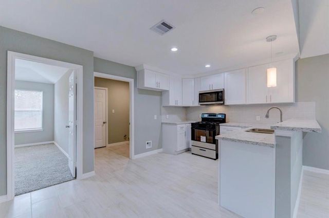 5824 Glen Lee Drive, Houston, TX 77396