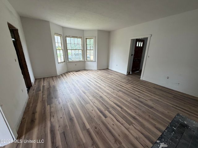1051 Monroe Street, Jackson, MS 39202