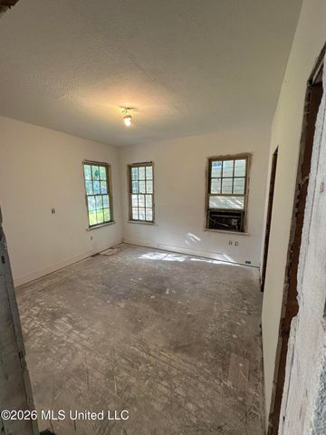1051 Monroe Street, Jackson, MS 39202