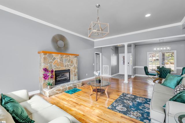 912 Still Spring Run, Inman, SC 29349