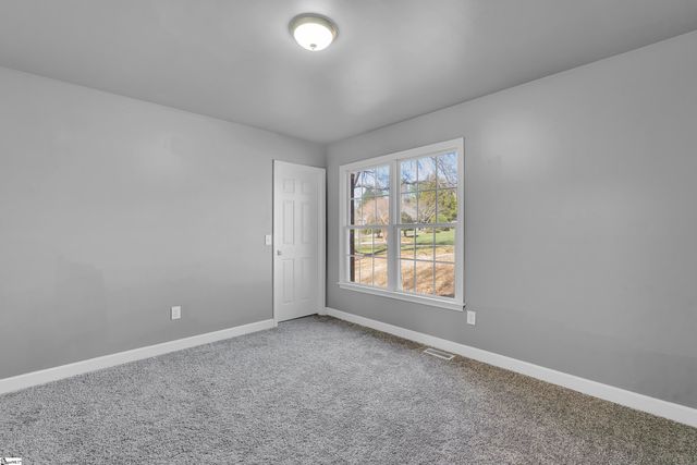 912 Still Spring Run, Inman, SC 29349