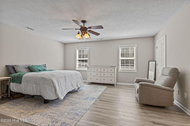 229 Gray Fox Run, Hubert, NC 28539