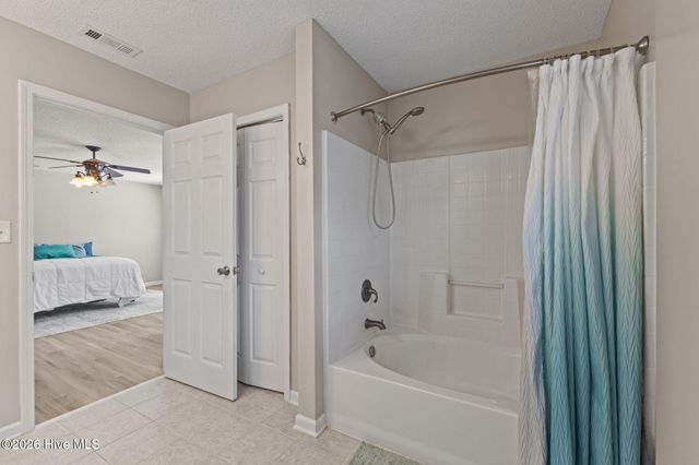 229 Gray Fox Run, Hubert, NC 28539