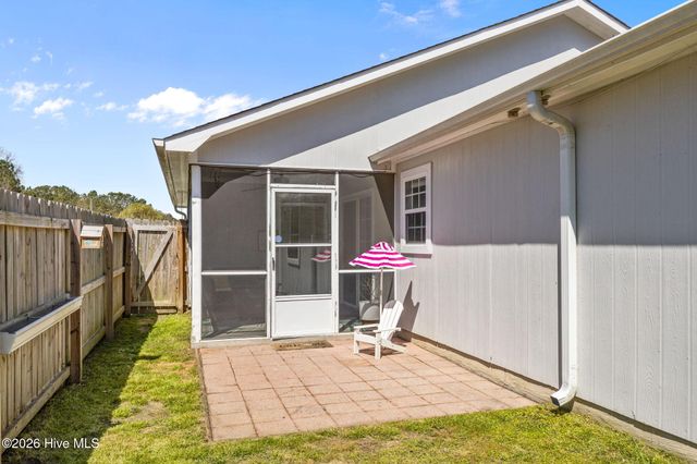 229 Gray Fox Run, Hubert, NC 28539