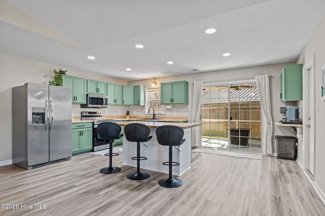 229 Gray Fox Run, Hubert, NC 28539