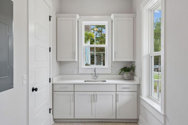 230 River Oak Drive, Mount Pleasant, SC 29464
