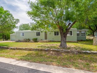 1605 Colonneh ST, Horseshoe Bay, TX 78657
