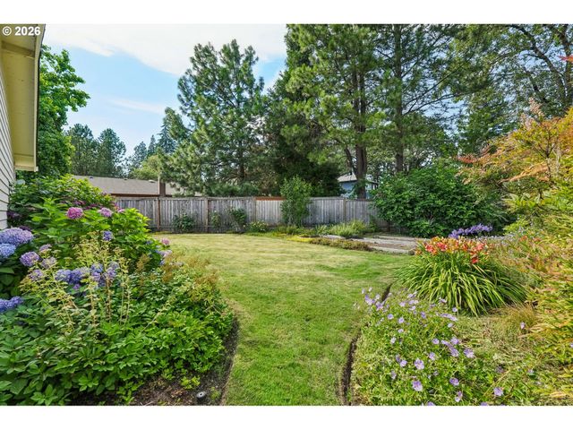 10275 Sw CYNTHIA St, Beaverton, OR 97008